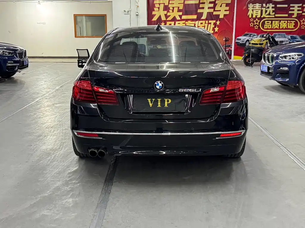 BMW 5 Series — миниатюра 6