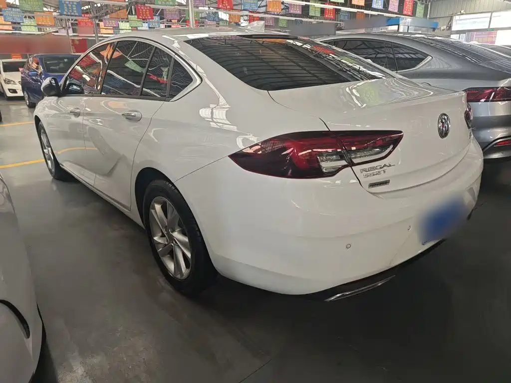 Buick Regal — миниатюра 5