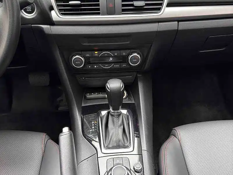 Mazda 3 Axela — миниатюра 8
