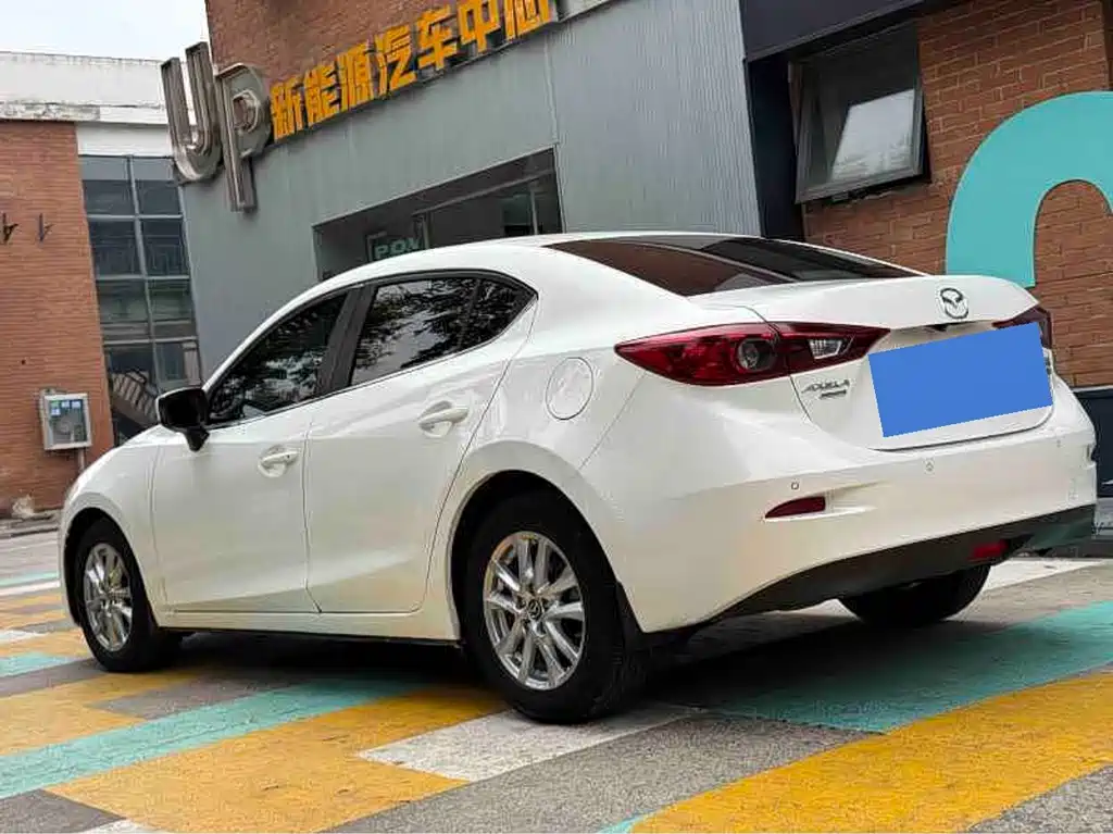 Mazda 3 Axela — миниатюра 14