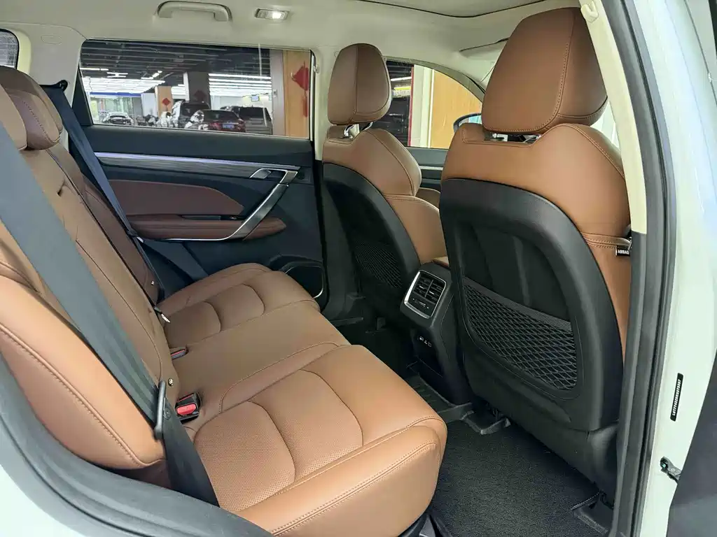 Geely Boyue — миниатюра 11