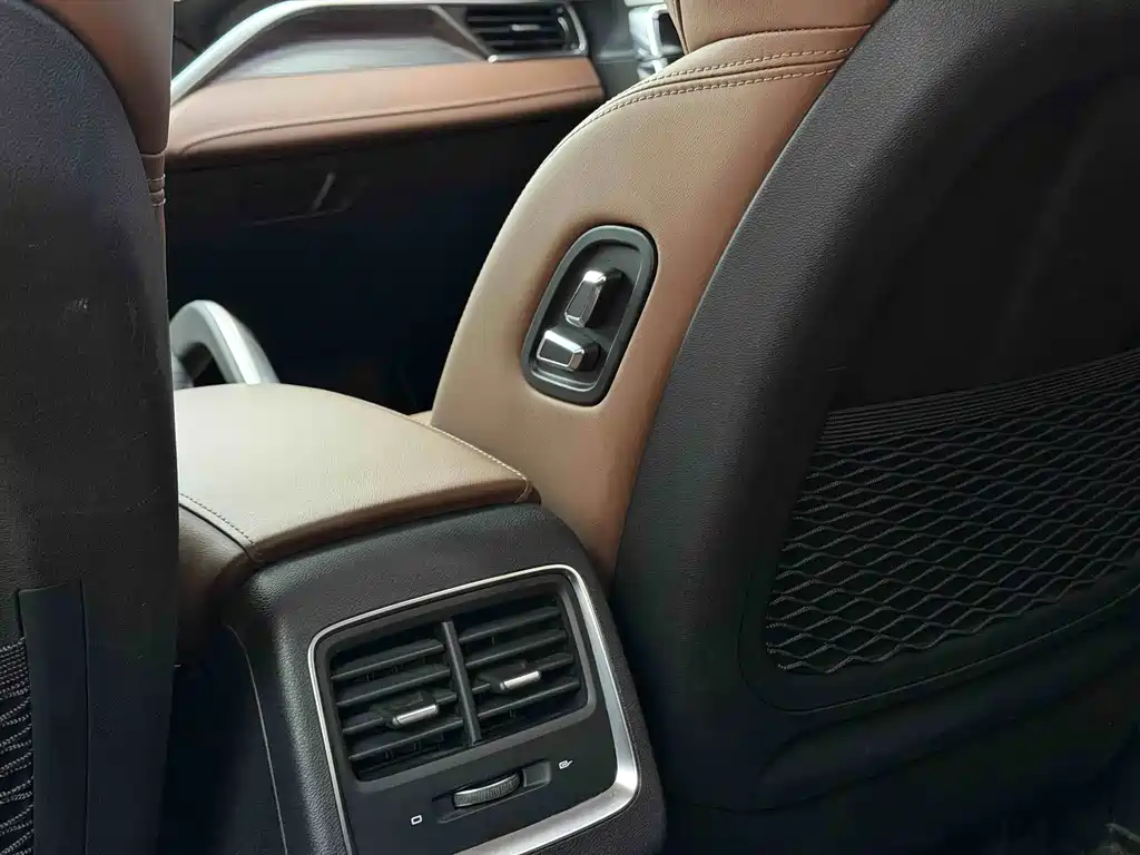Geely Boyue — миниатюра 14