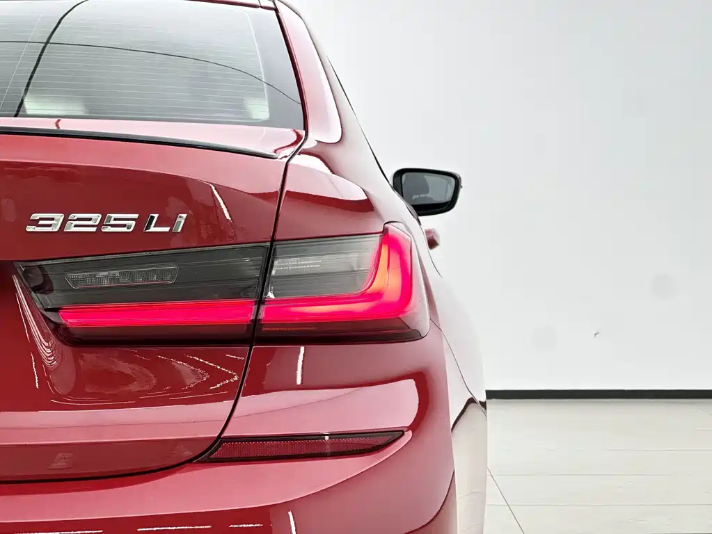 BMW 3 Series — миниатюра 14