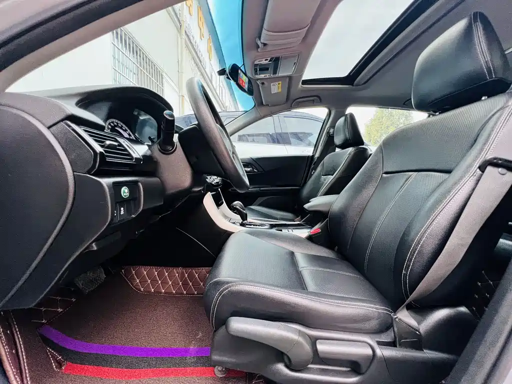 Honda Accord — миниатюра 7