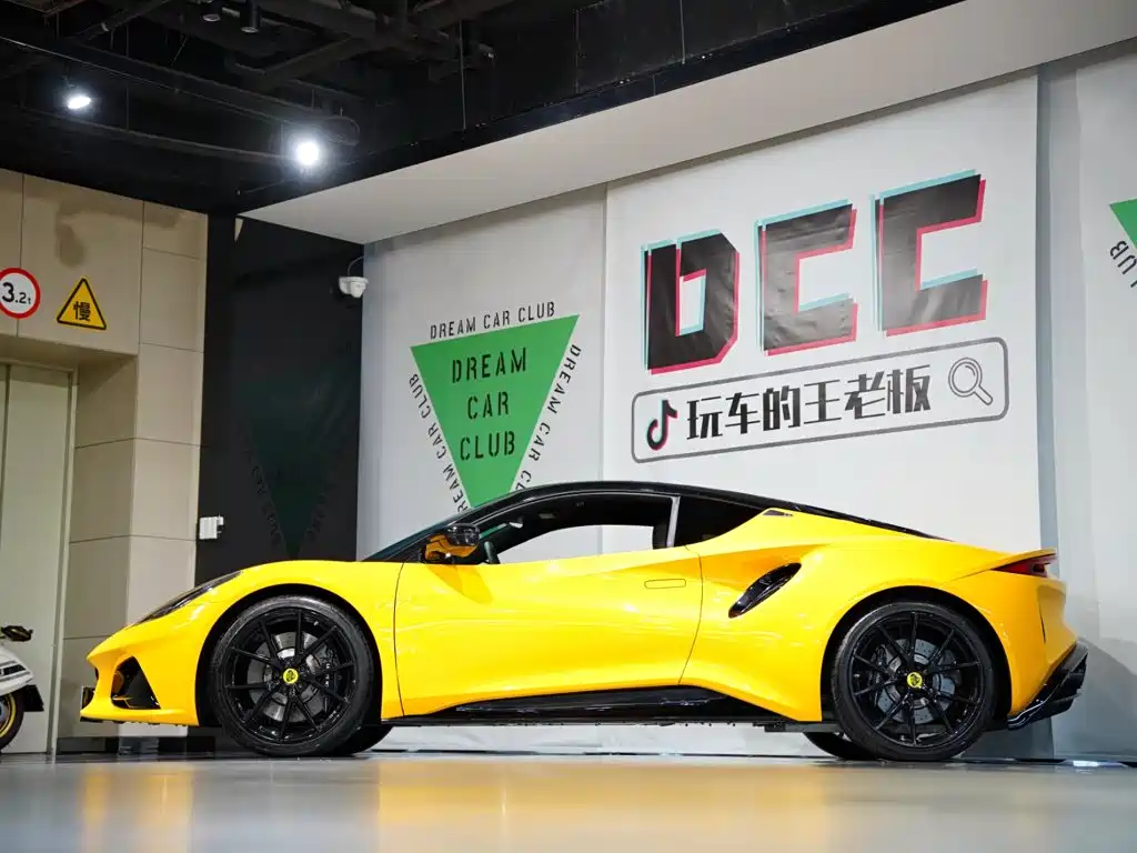 Lotus Emira — миниатюра 54