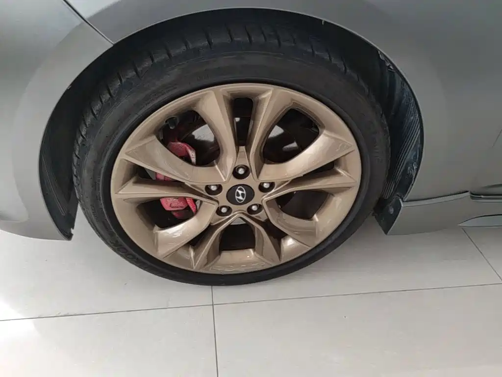 Hyundai Veloster — миниатюра 23