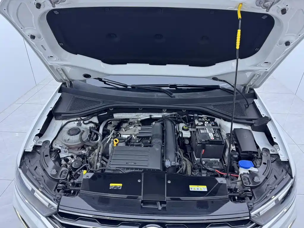 Volkswagen T-Roc — миниатюра 16