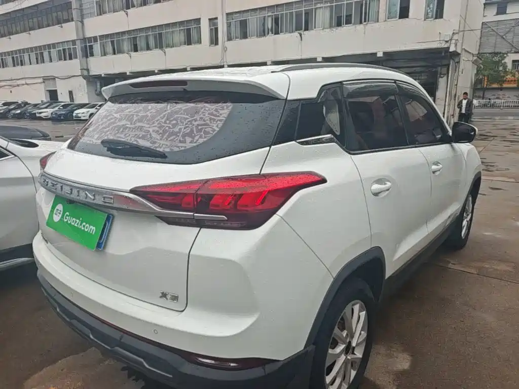 BAIC X3 — миниатюра 7