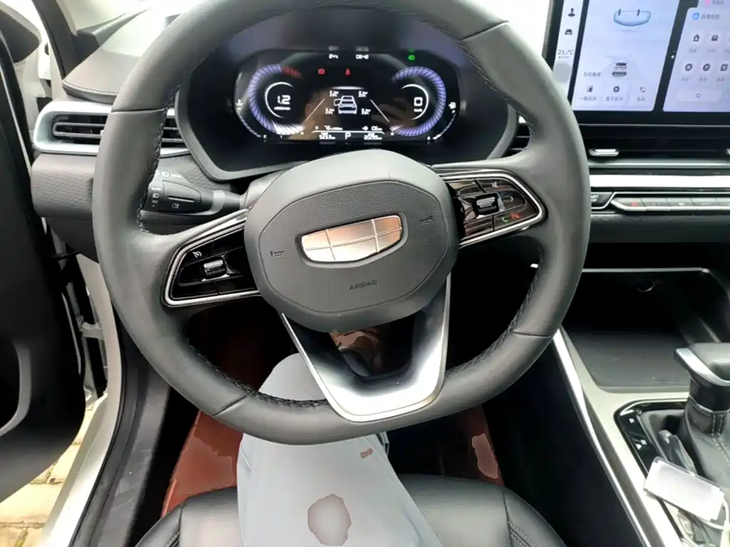 Geely Emgrand — миниатюра 10