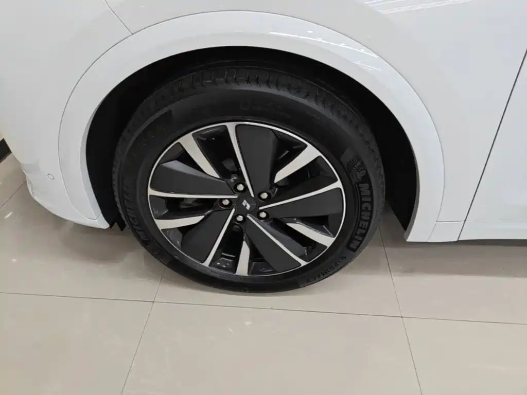 Li Auto Li L7 — миниатюра 23