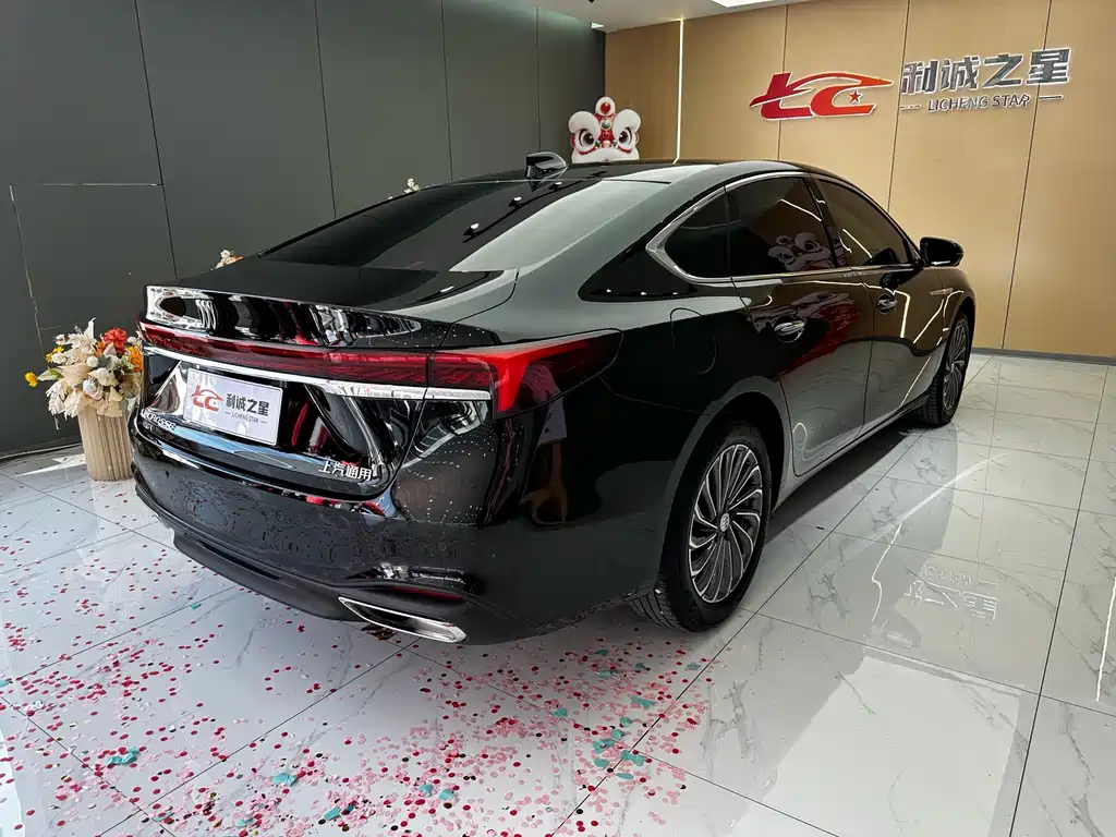 Buick LaCrosse — миниатюра 6