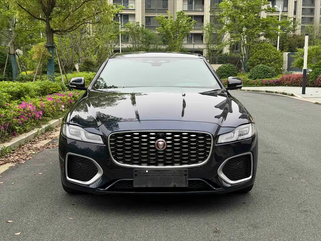 Jaguar XFL 2022 XFL 2.0T P250 Premium Luxury