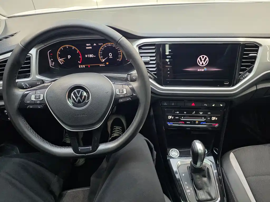 Volkswagen T-Roc — миниатюра 13