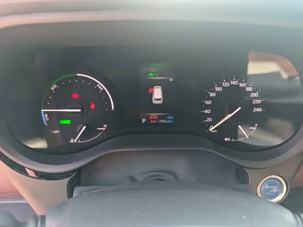 Toyota Sienna — миниатюра 12