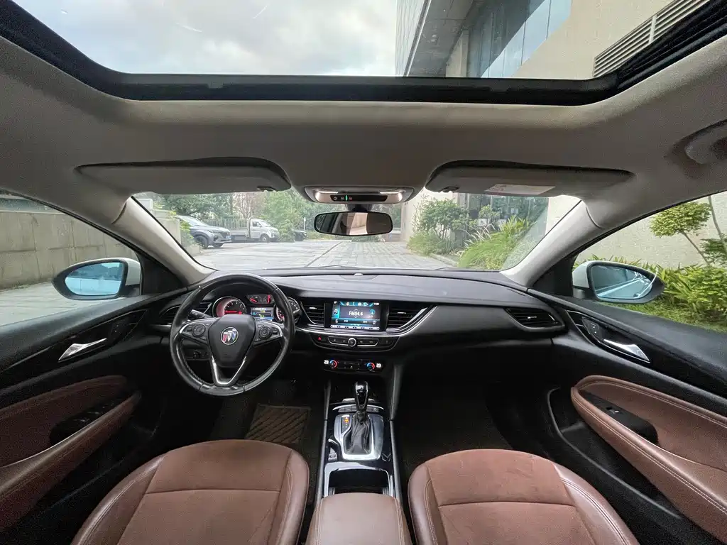 Buick Regal — миниатюра 6
