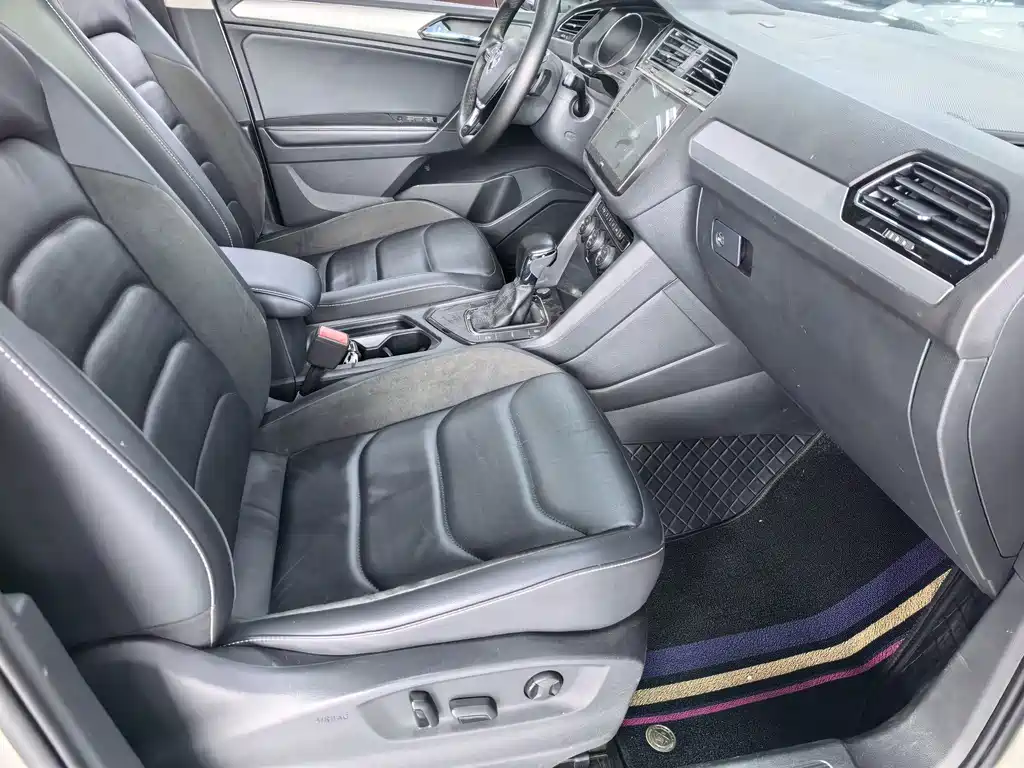 Volkswagen Tiguan L — миниатюра 10