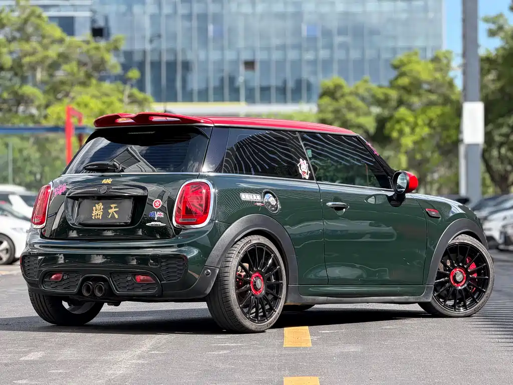 Mini JCW 2015 2.0T JOHN COOPER WORKS
