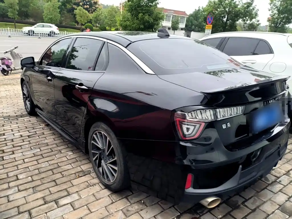 Lynk & Co 03 — миниатюра 5