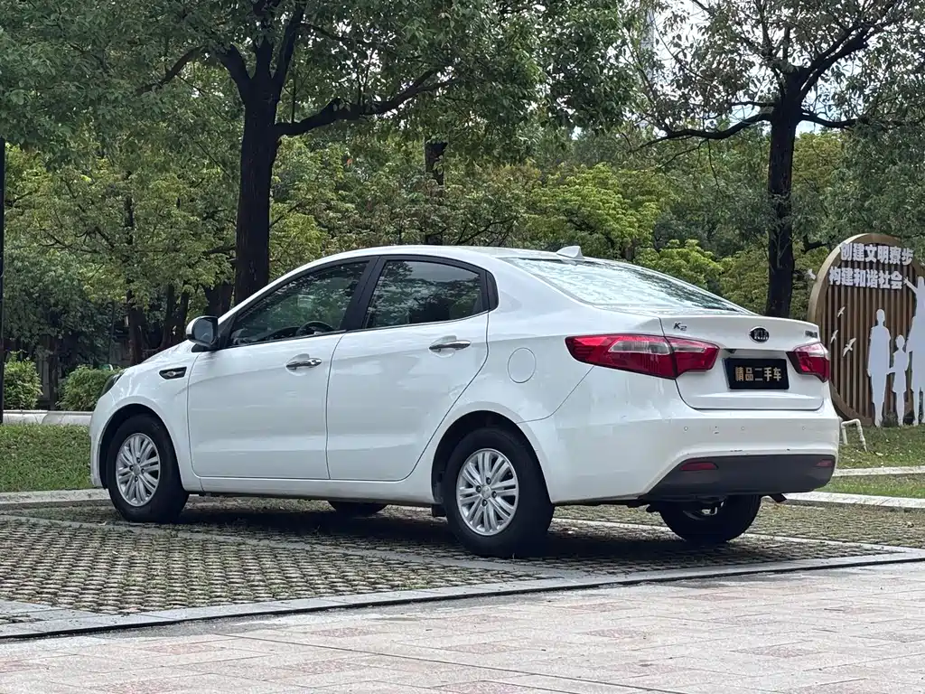 Kia K2 — миниатюра 8