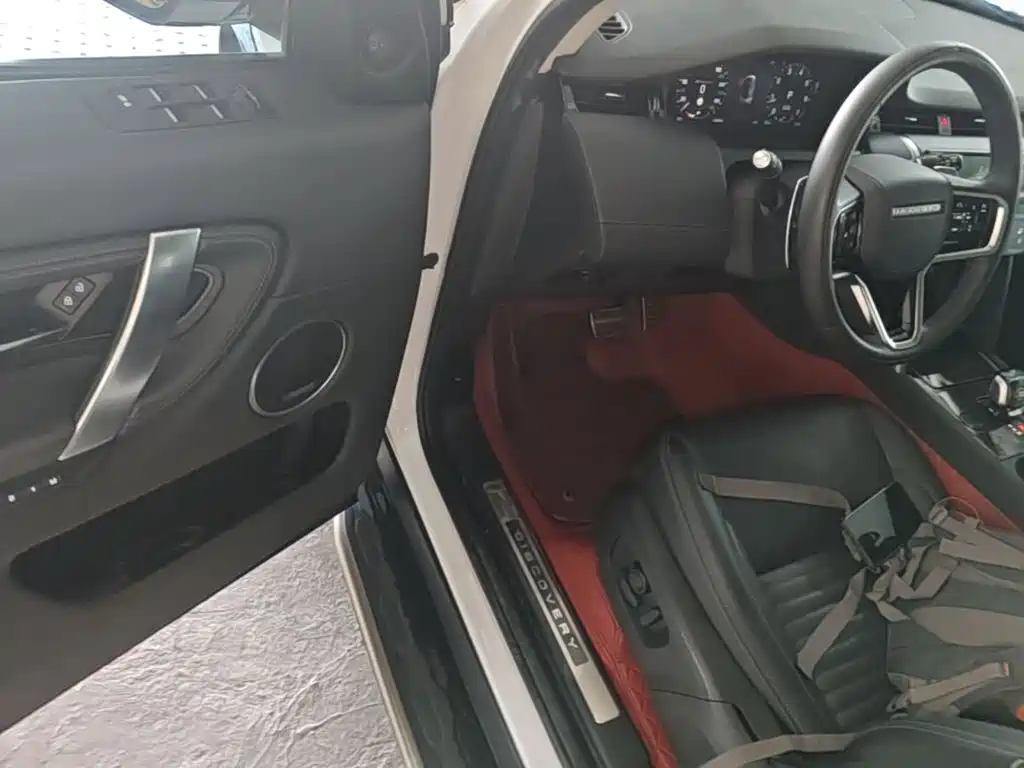 Land Rover Discovery Sport — миниатюра 16
