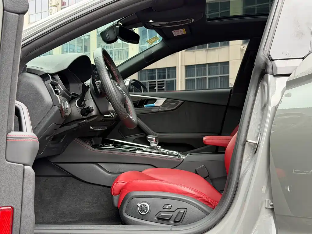 Audi S5 — миниатюра 6
