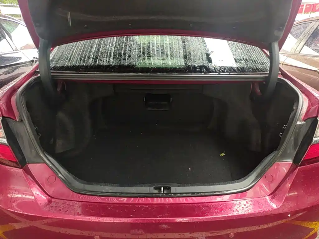 Toyota Camry — миниатюра 19