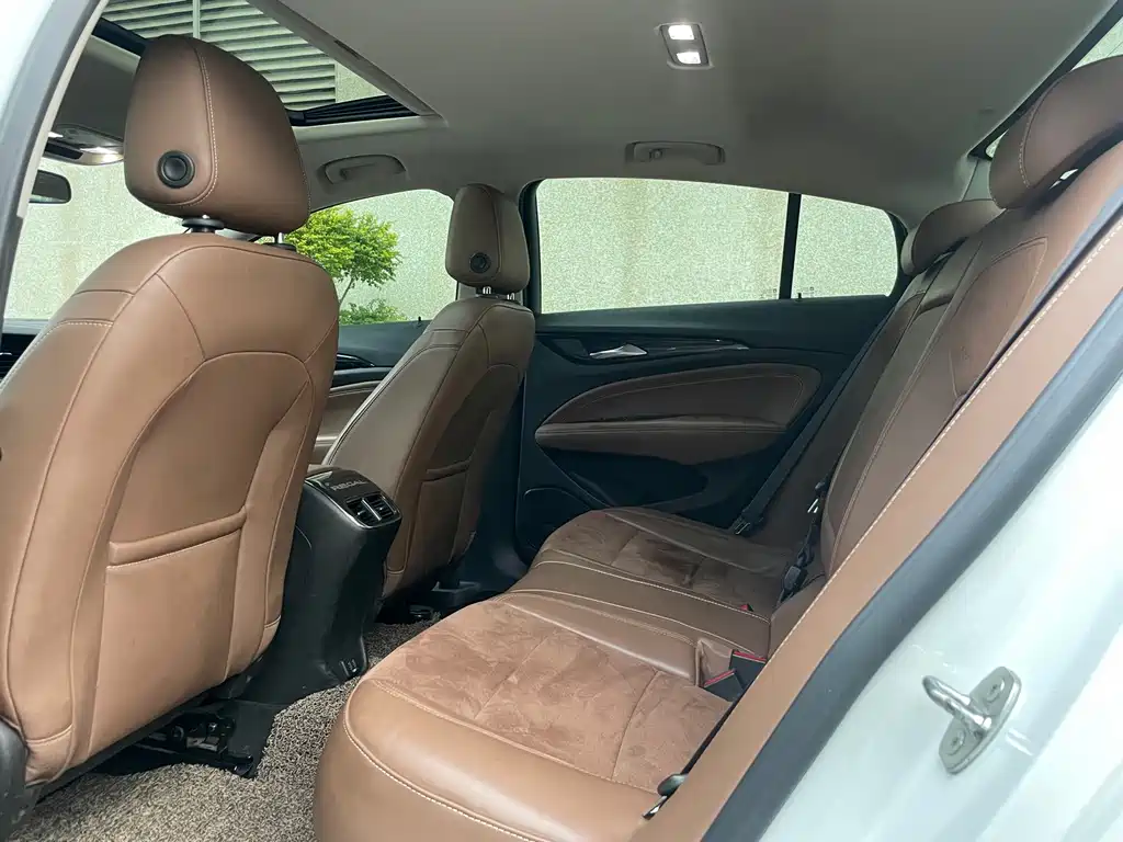 Buick Regal — миниатюра 4