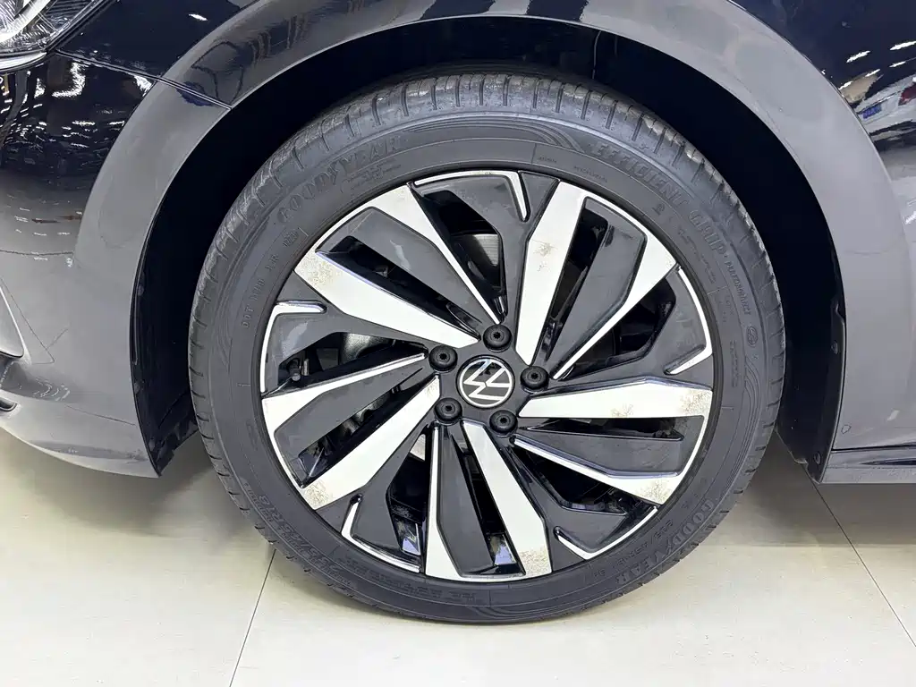 Volkswagen Passat — миниатюра 11