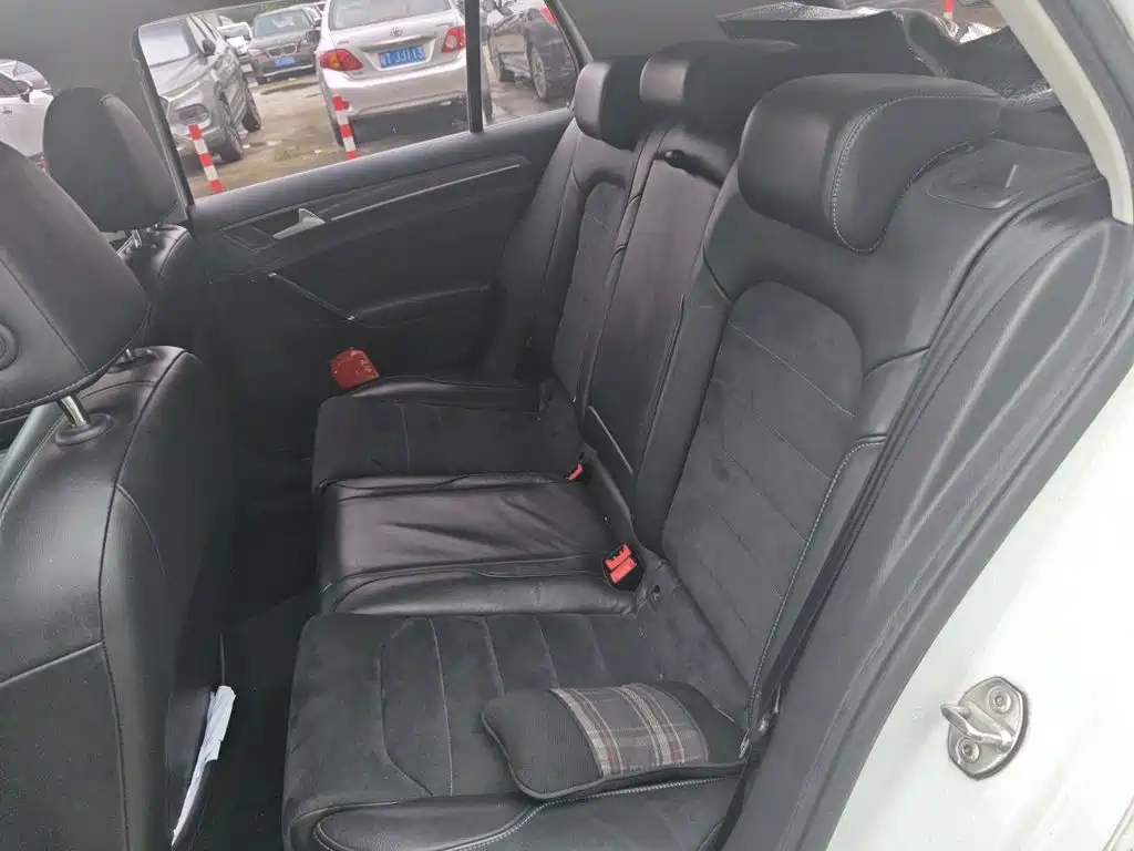 Volkswagen Golf — миниатюра 13