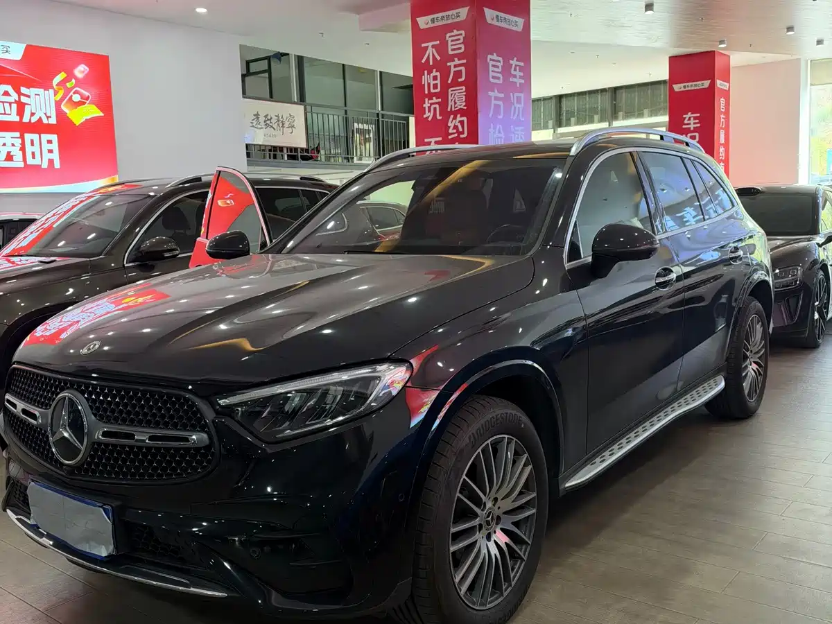 奔驰GLC 2025款 改款 GLC 300 L 4MATIC 动感型 7座 2025