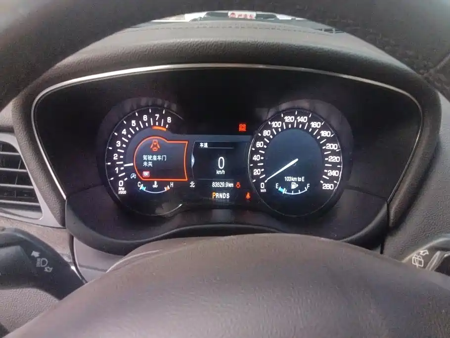 Lincoln MKC — миниатюра 14