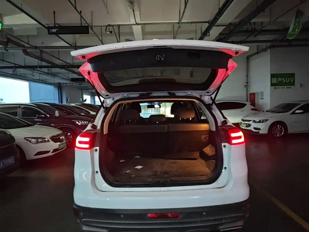 Geely Boyue — миниатюра 15