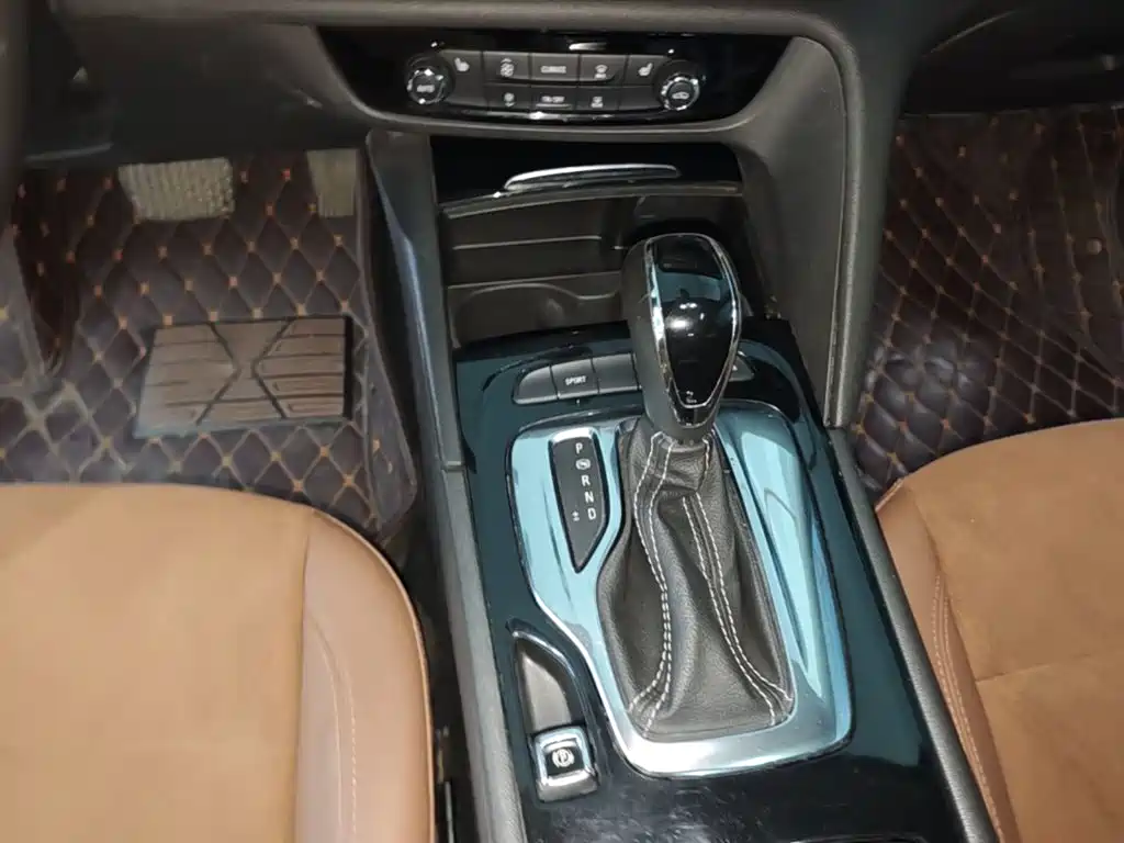 Buick Regal — миниатюра 14