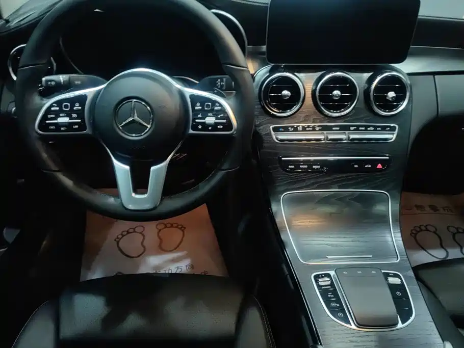Mercedes-Benz C-Class — миниатюра 13