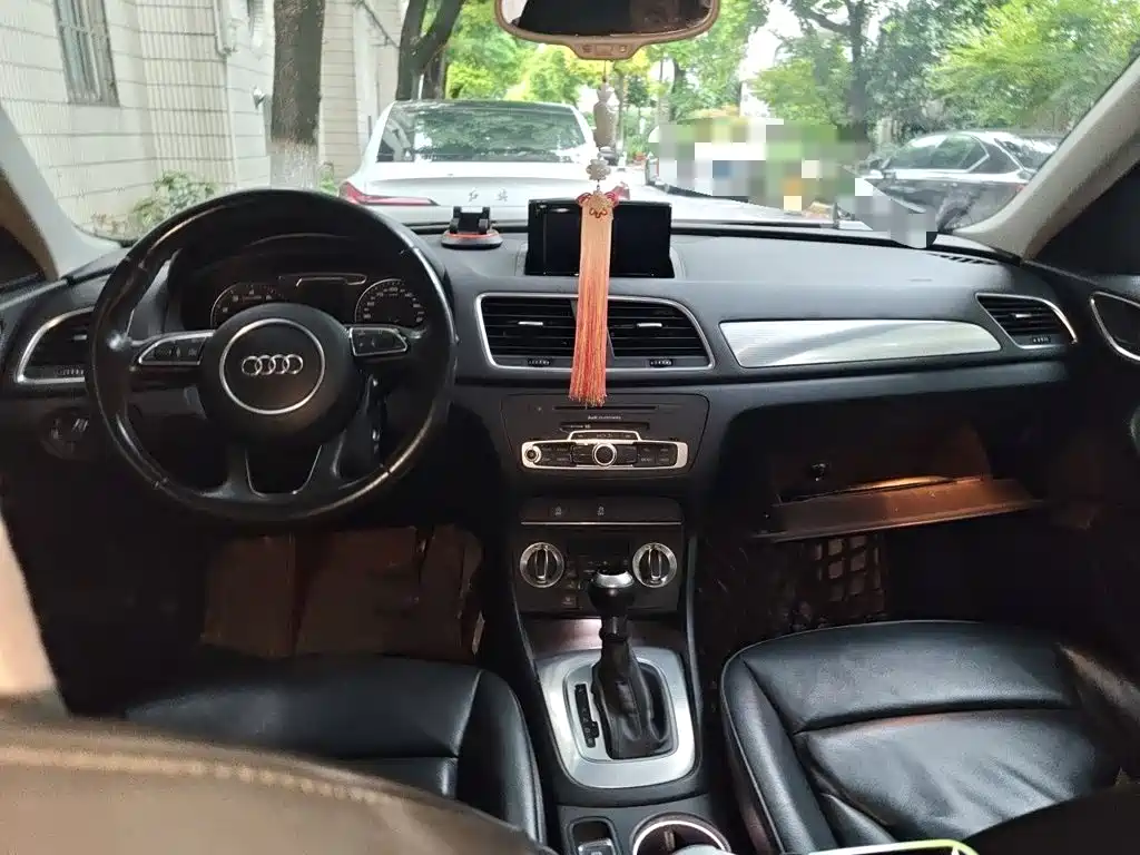 Audi Q3 — миниатюра 6