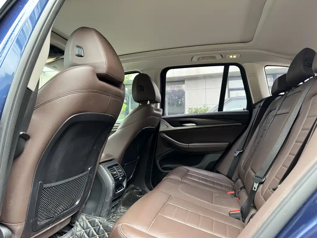 BMW X3 2018 xDrive28i Luxury VI