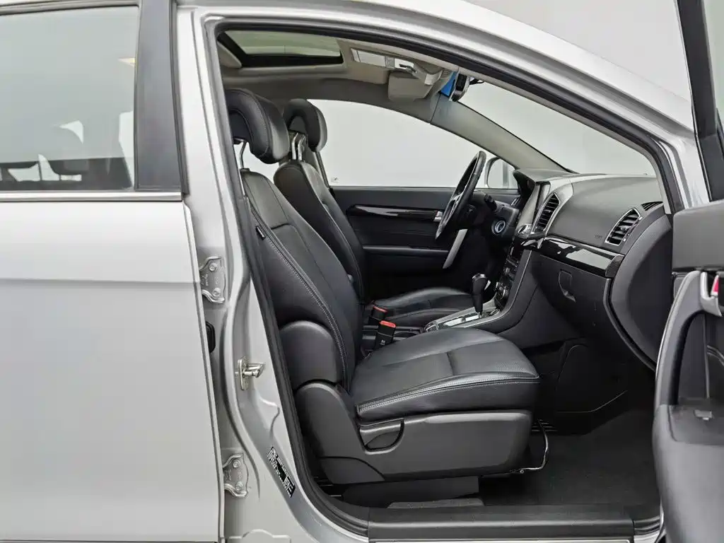 Chevrolet Captiva — миниатюра 23