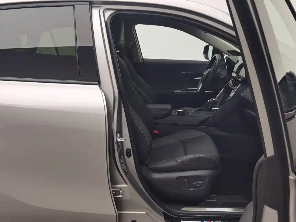 Toyota Venza — миниатюра 23