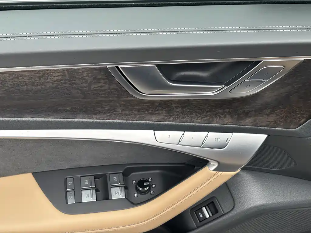 Audi A6L — миниатюра 18