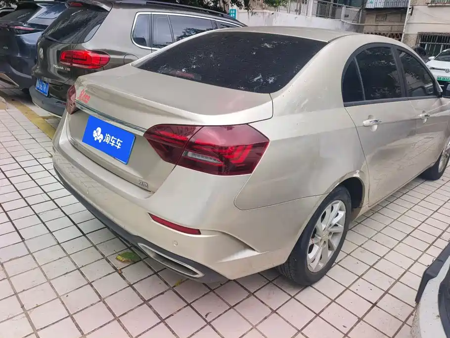 Geely Emgrand — миниатюра 3