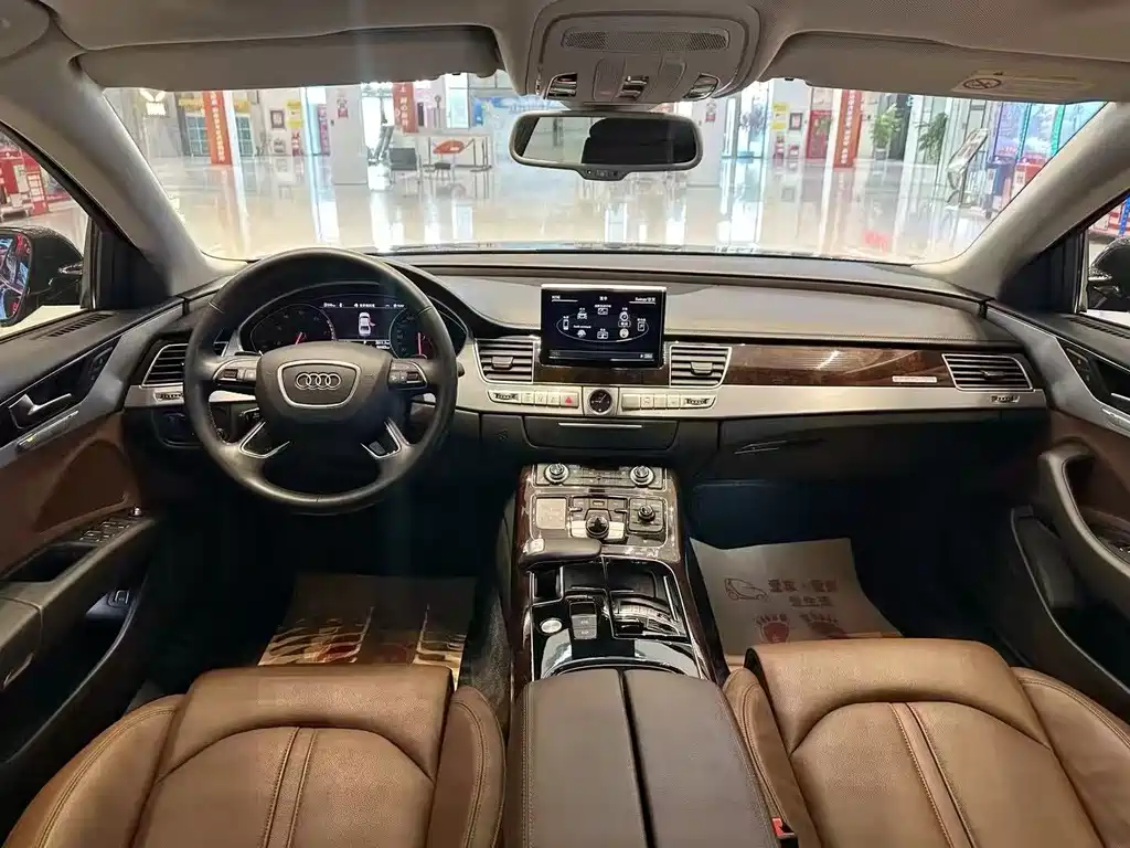 Audi A8 — миниатюра 4