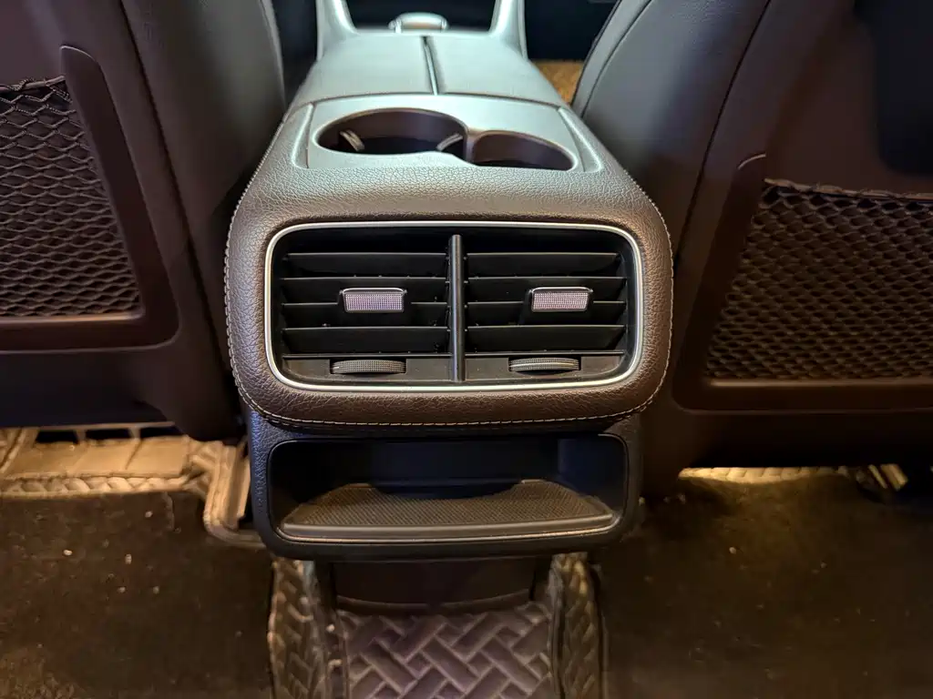 Mercedes-Benz GLE (Import) — миниатюра 9