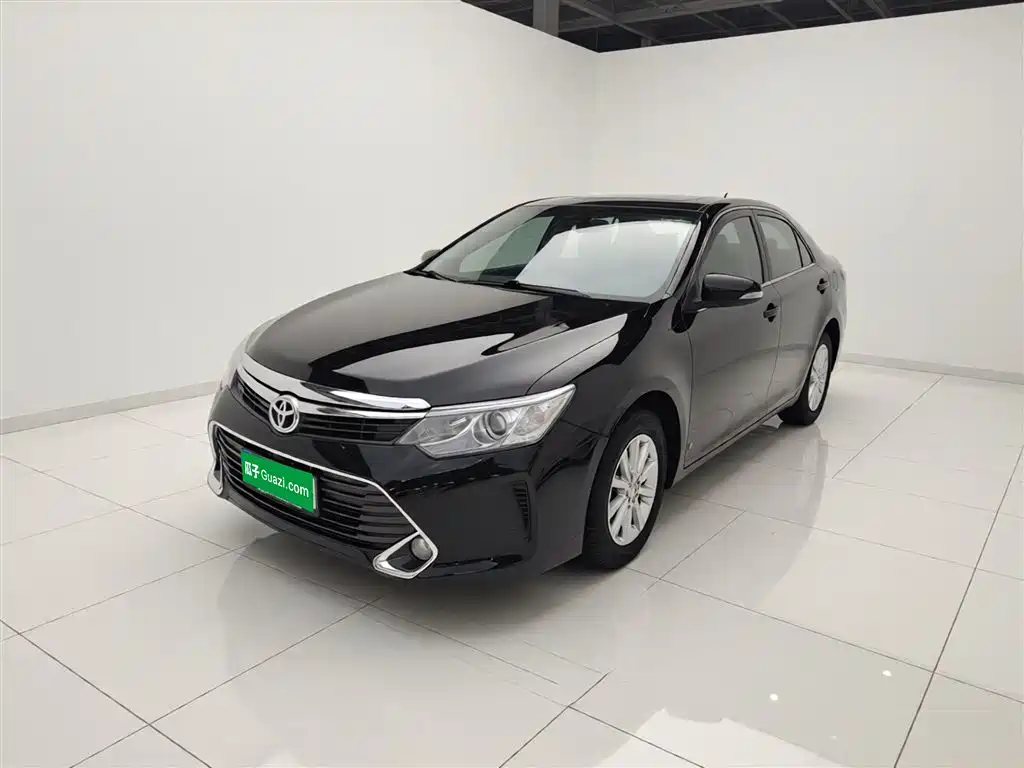 Toyota Camry 2015 2.0G Lead