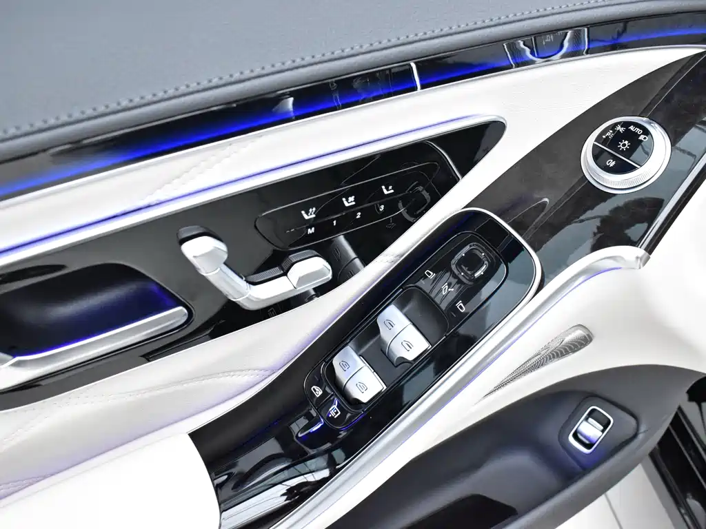 Mercedes-Benz S-Class — миниатюра 18
