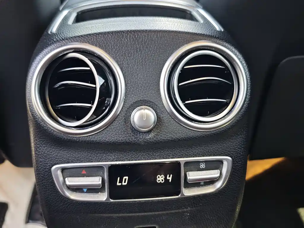 Mercedes-Benz GLC — миниатюра 18