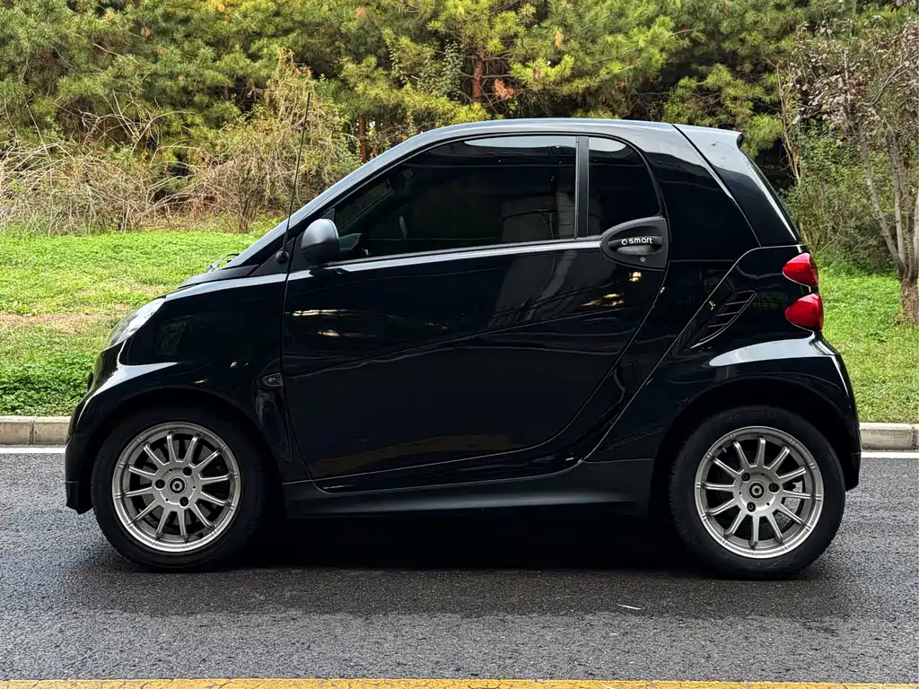 smart Smart Fortwo — миниатюра 3