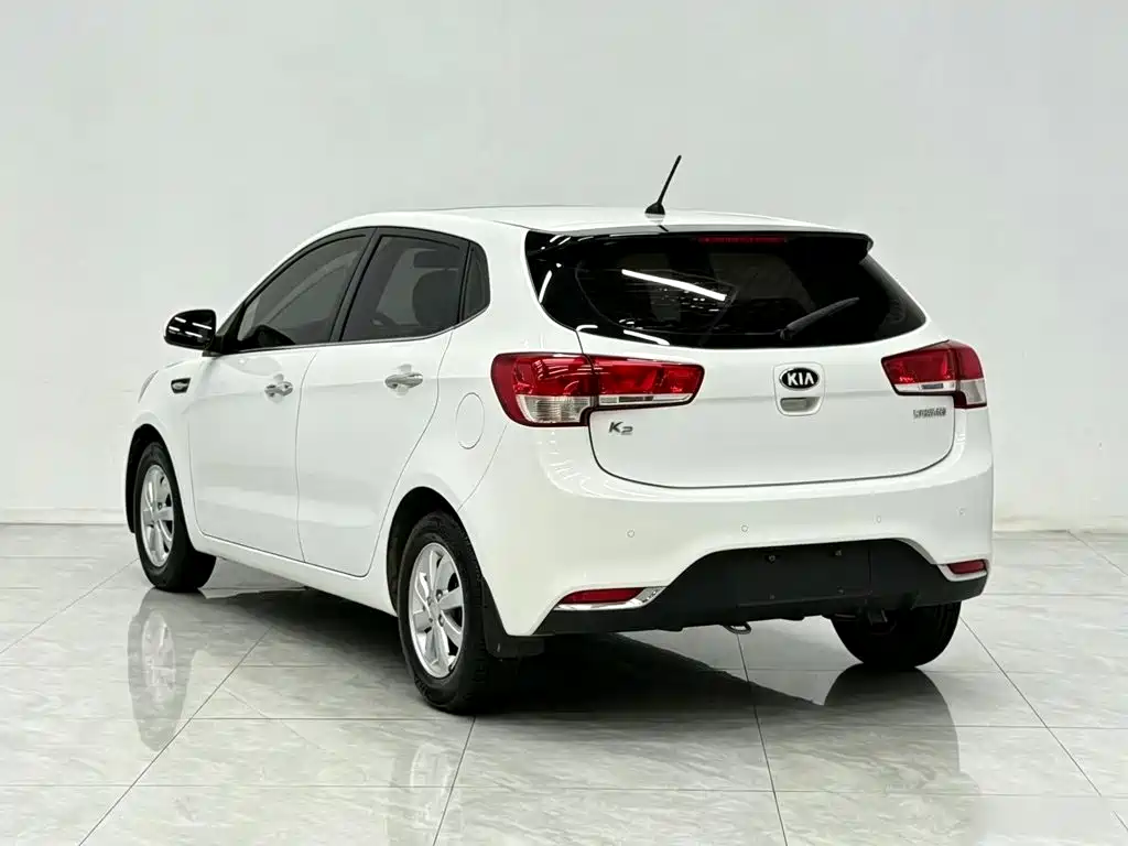 Kia K2 — миниатюра 5