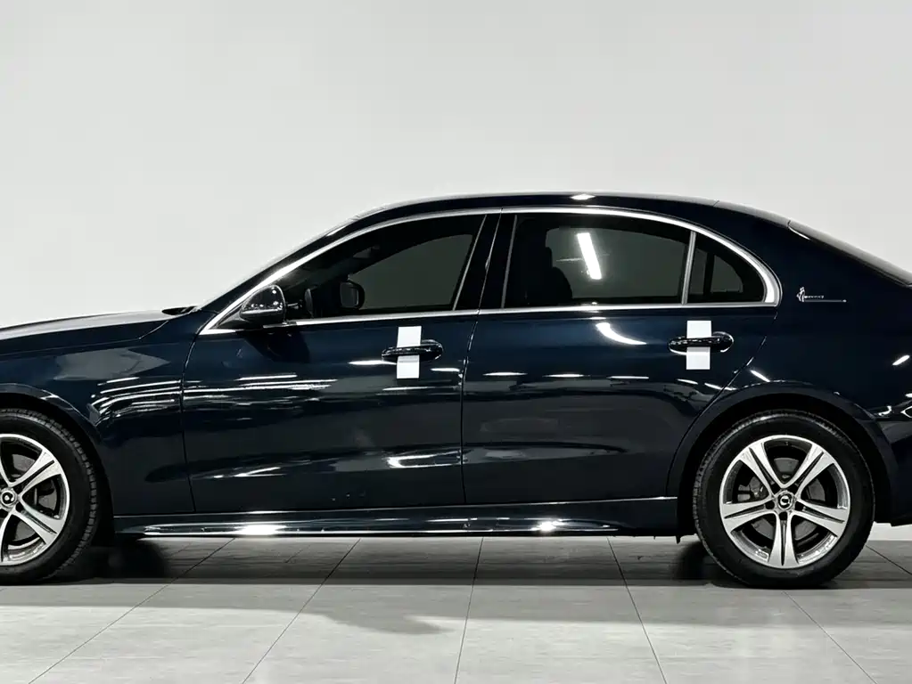 Mercedes-Benz C-Class — миниатюра 7