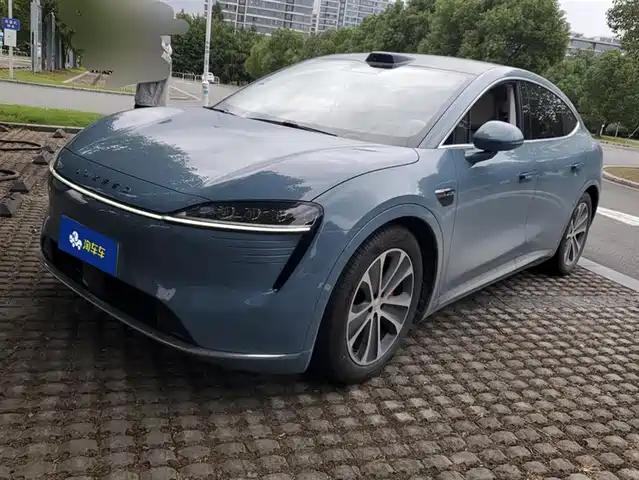 HONGMENG ZHIXING WISDOM WORLD R7 2024