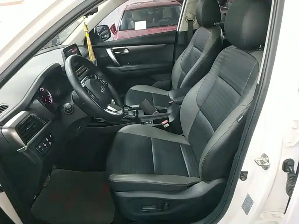 Kia Sportage — миниатюра 15